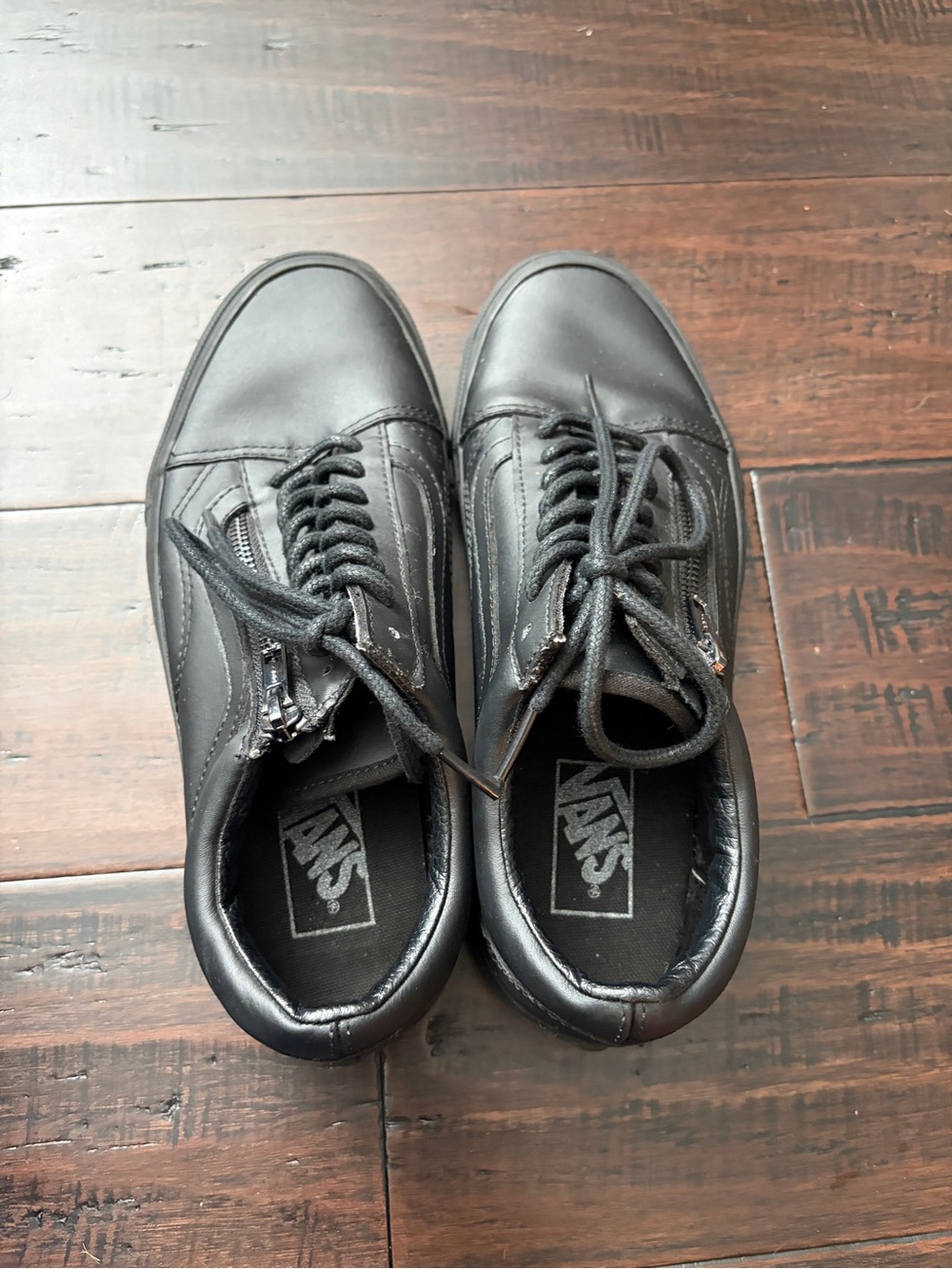 Vans Black Leather Low-Top Sneaker with Side Zip skate grunge 90’s Y2K - Picture 8 of 9